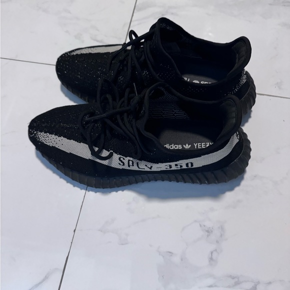 Yeezy adidas